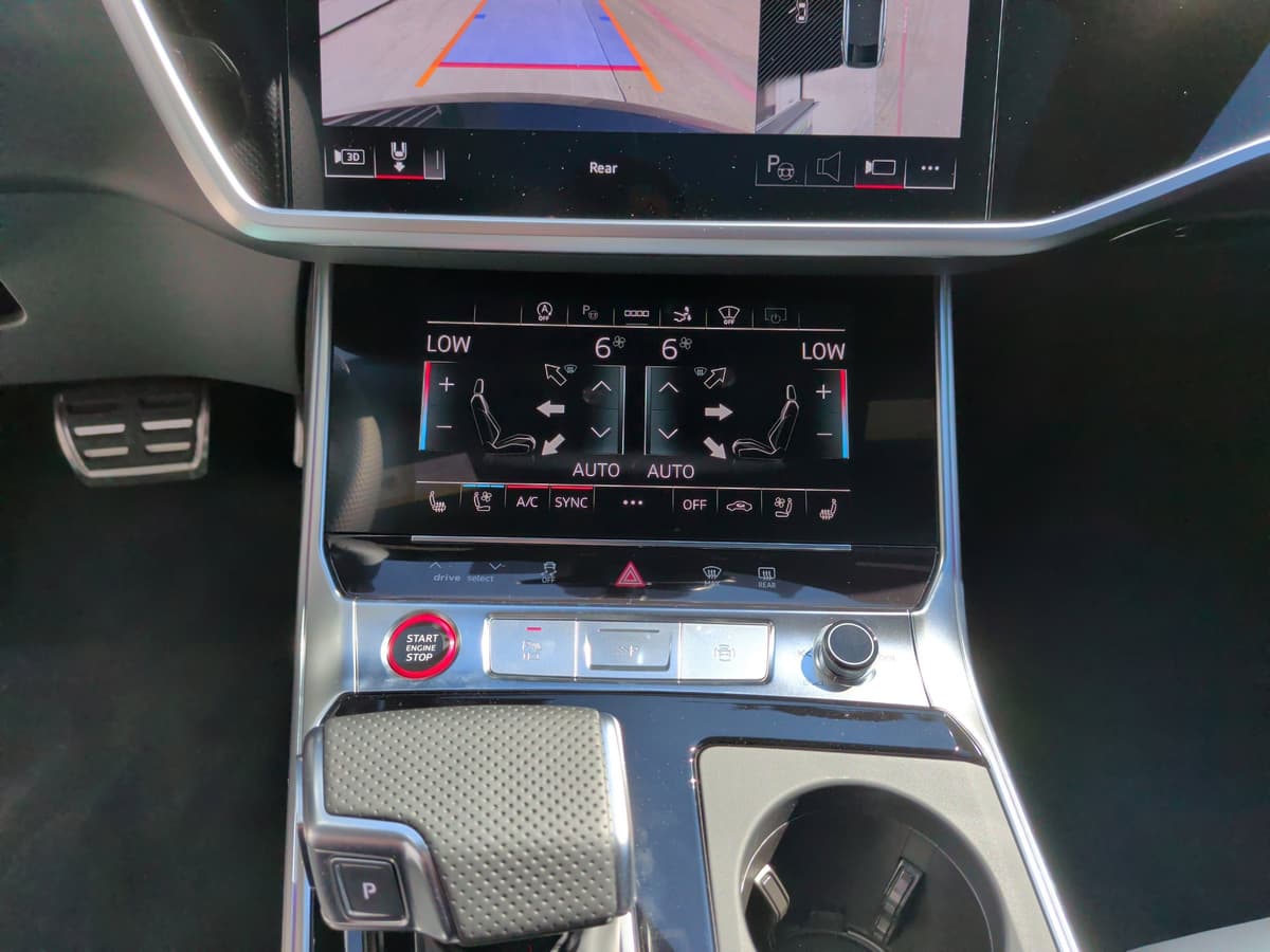 2025 Audi RS 7 - Image 32