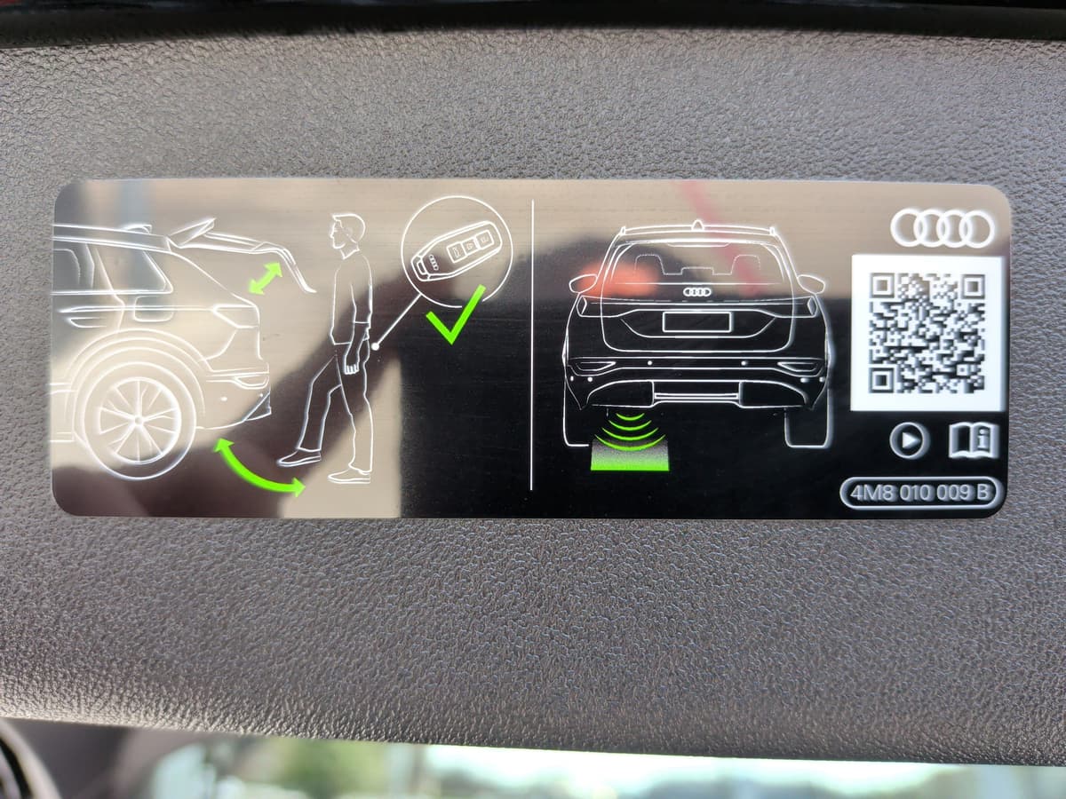 2025 Audi Q5 Sportback - Image 40