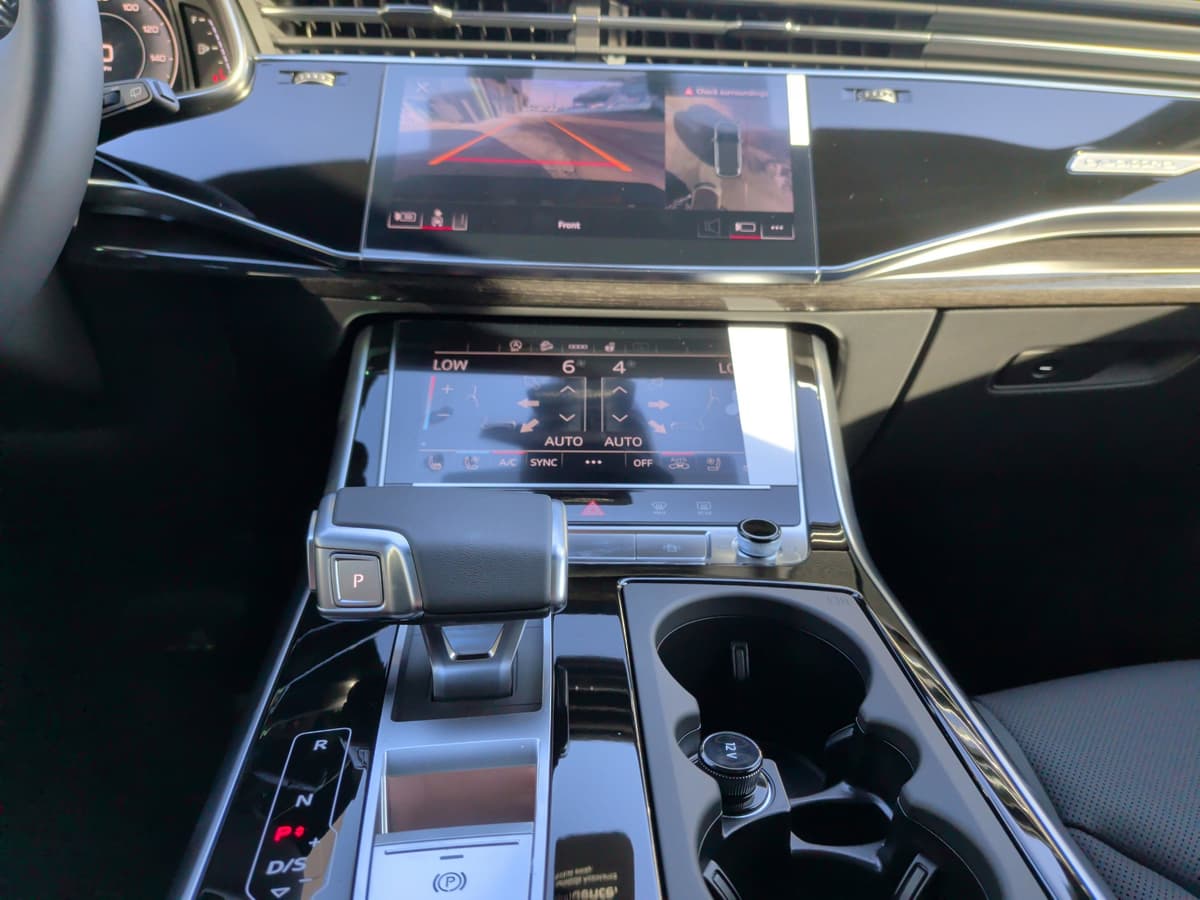 2026 Audi Q7 - Image 24