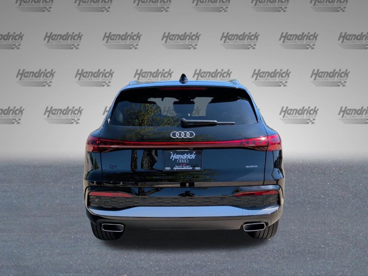 2025 Audi Q5 - Image 8