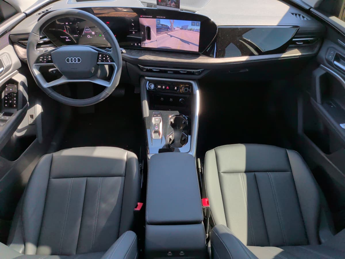 2025 Audi Q5 - Image 18