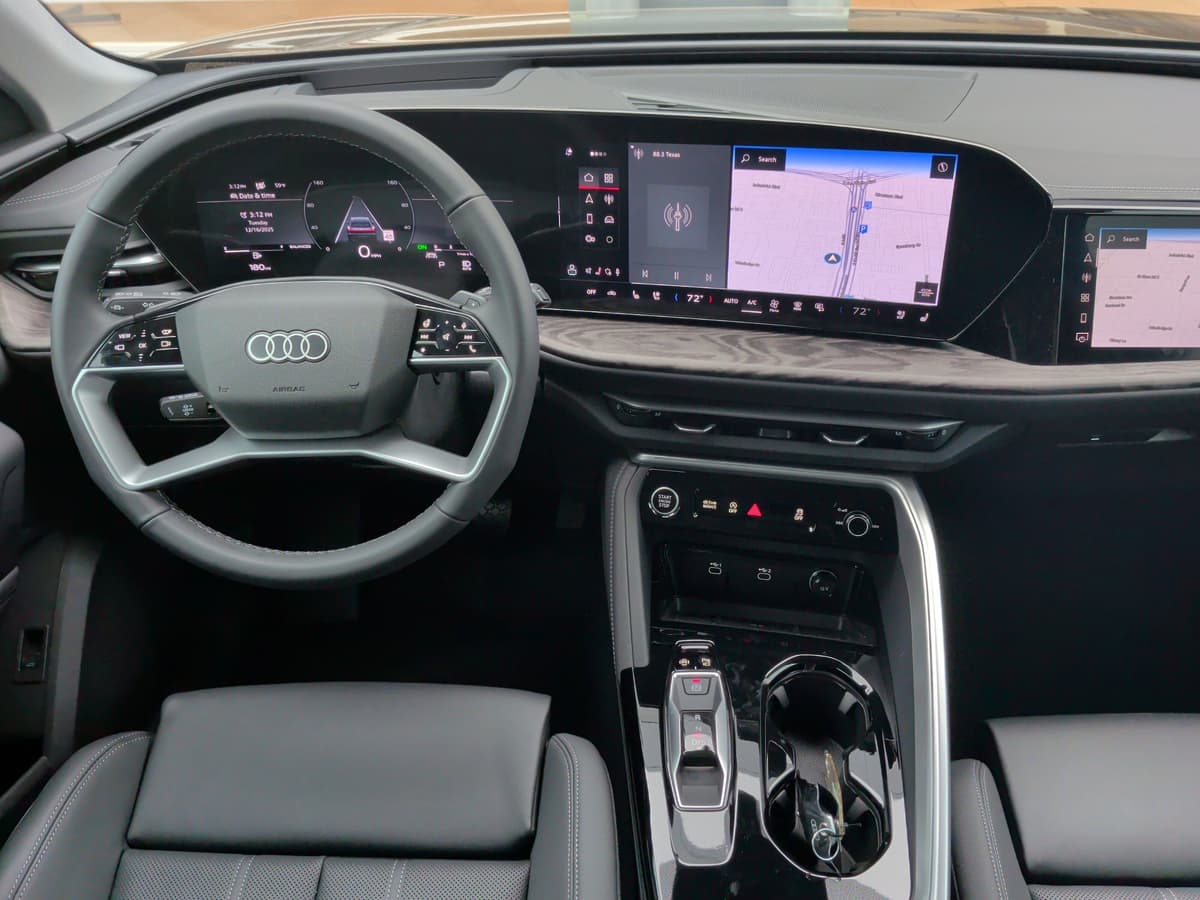 2025 Audi Q5 - Image 19