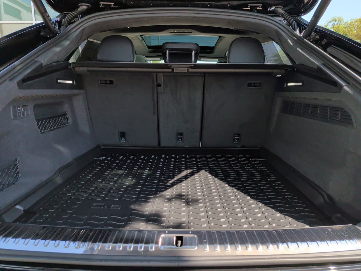 2026 Audi RS Q8 - Image 34