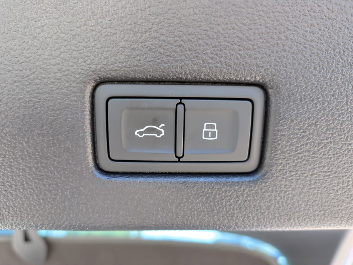 2025 Audi RS 7 - Image 40