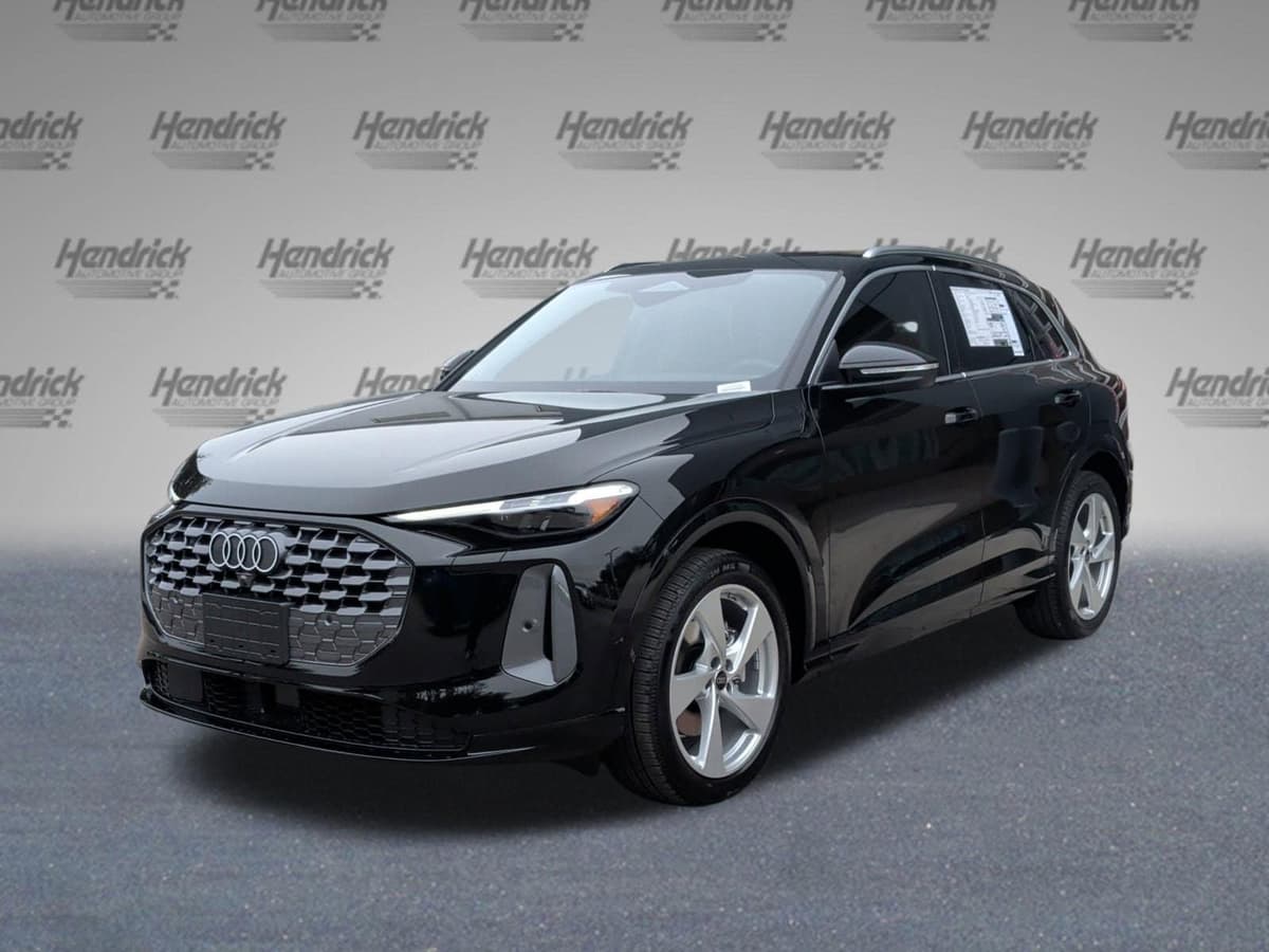 2025 Audi Q5 - Image 5