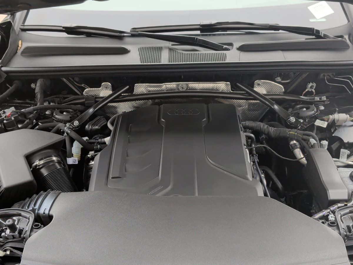 2025 Audi Q5 - Image 35