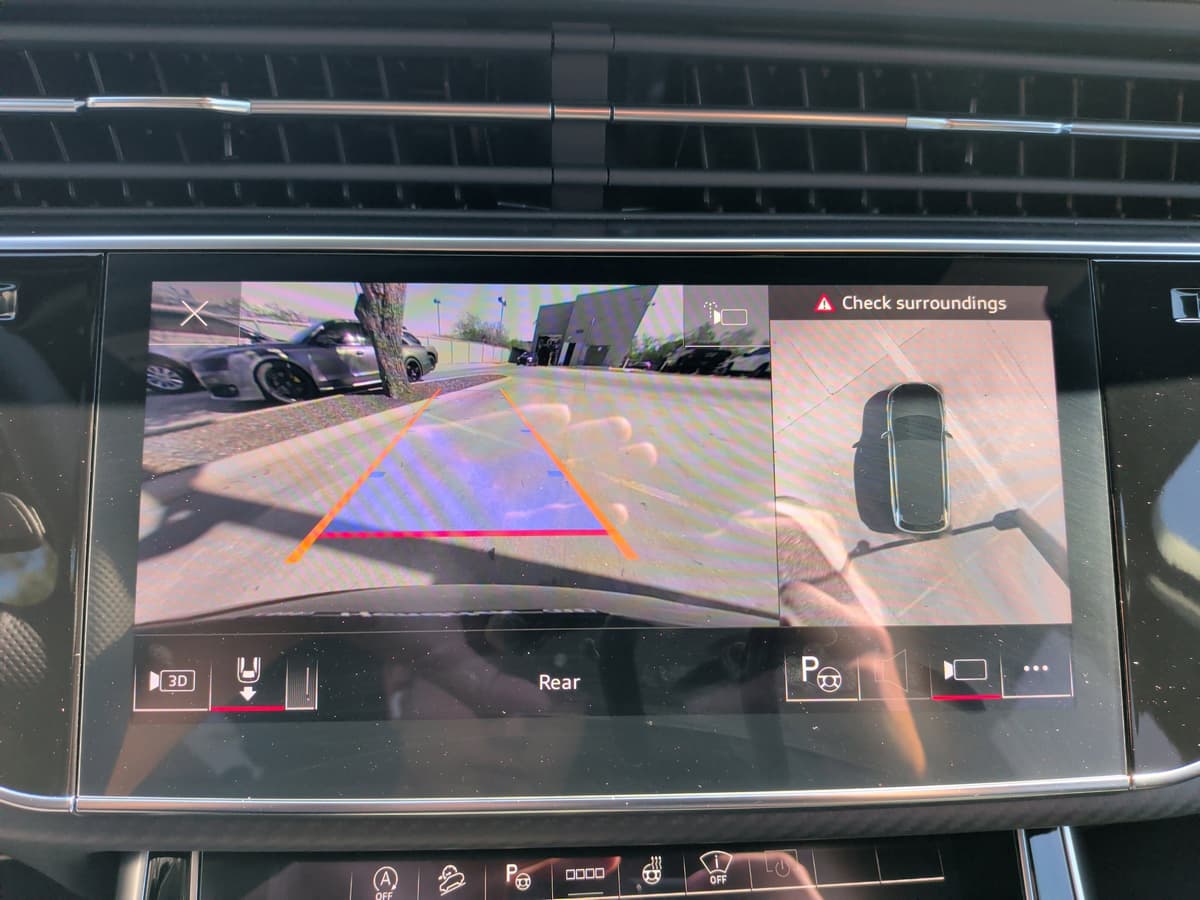 2026 Audi Q7 - Image 28