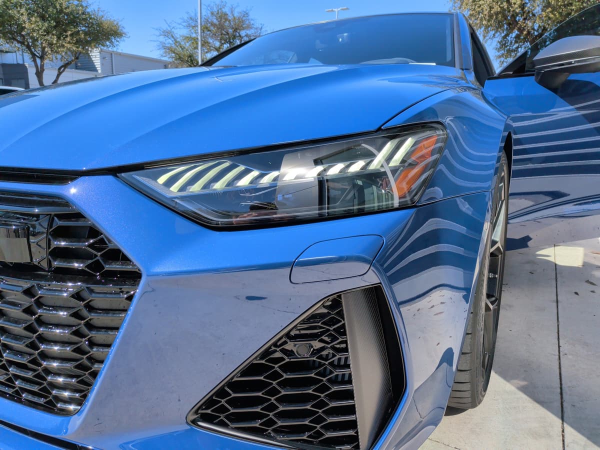 2025 Audi RS 7 - Image 11