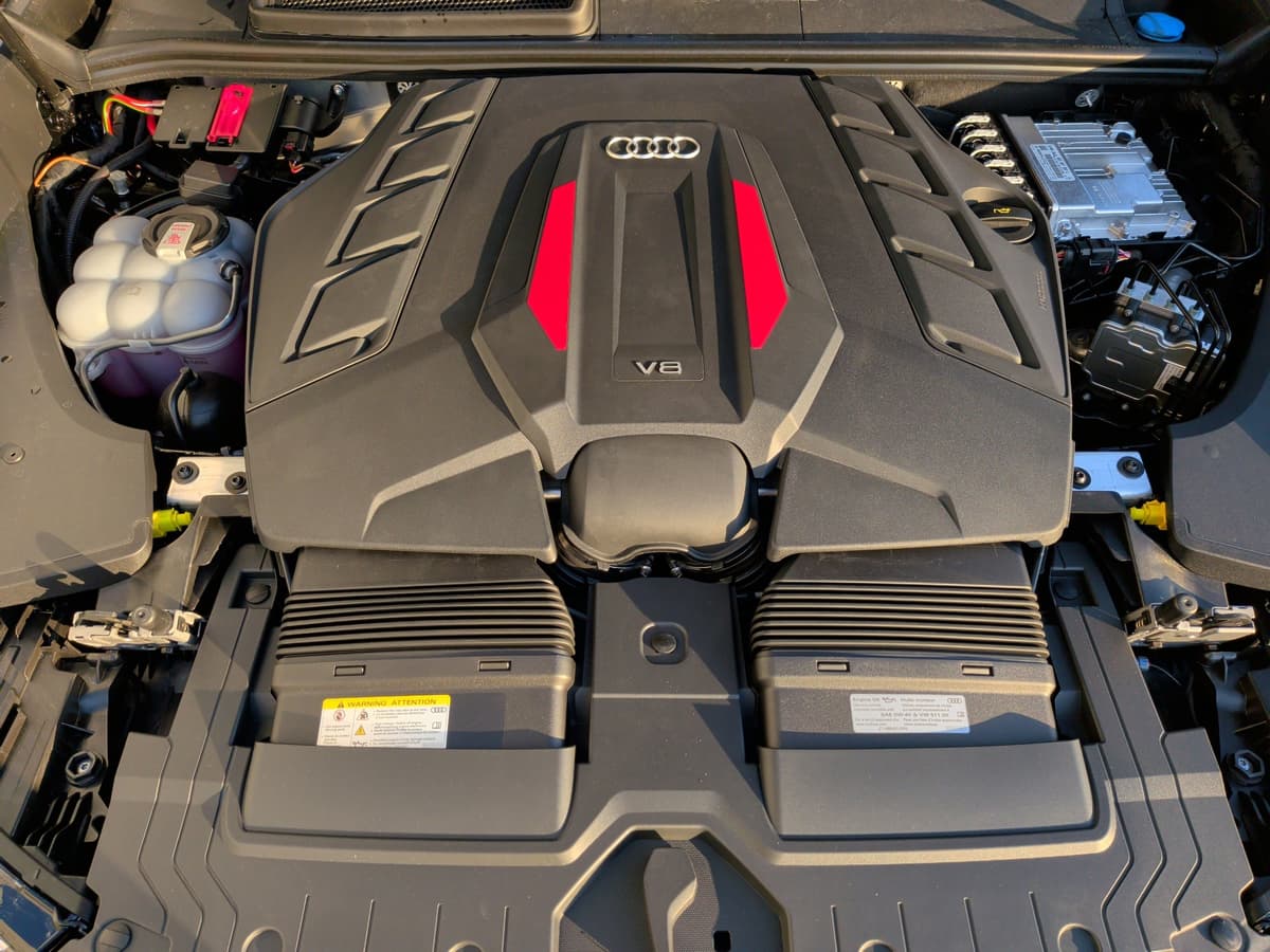 2026 Audi SQ8 - Image 36