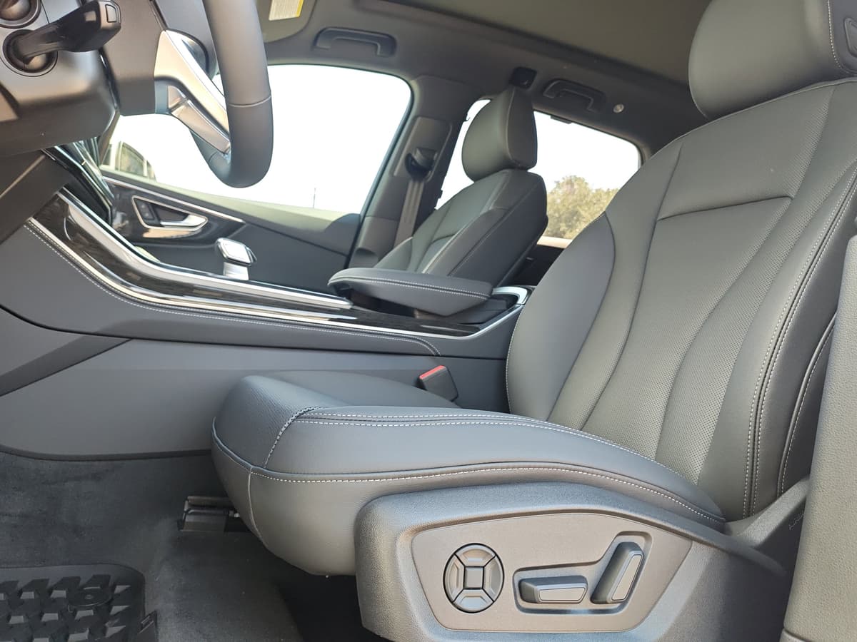 2026 Audi Q7 - Image 15