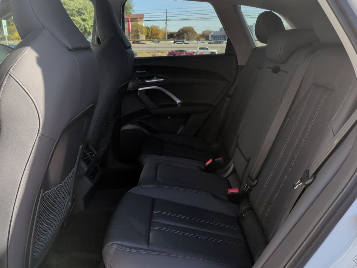 2025 Audi Q5 - Image 17