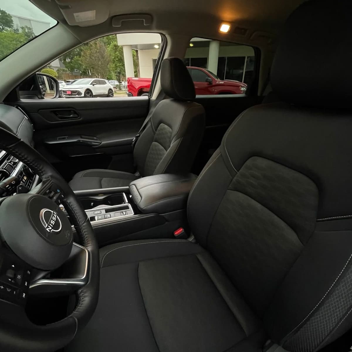 2024 Nissan Pathfinder - Image 22