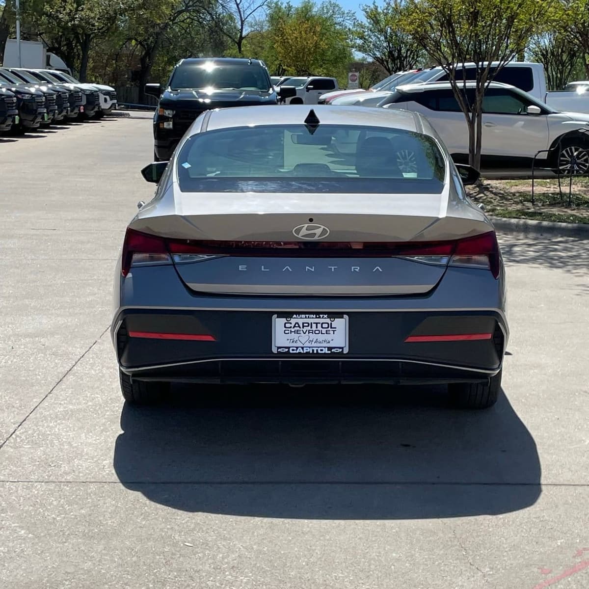 2024 Hyundai Elantra - Image 5