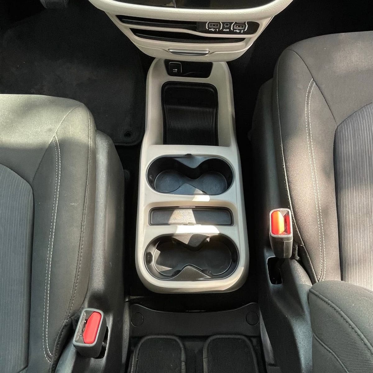 2023 Chrysler Voyager - Image 18