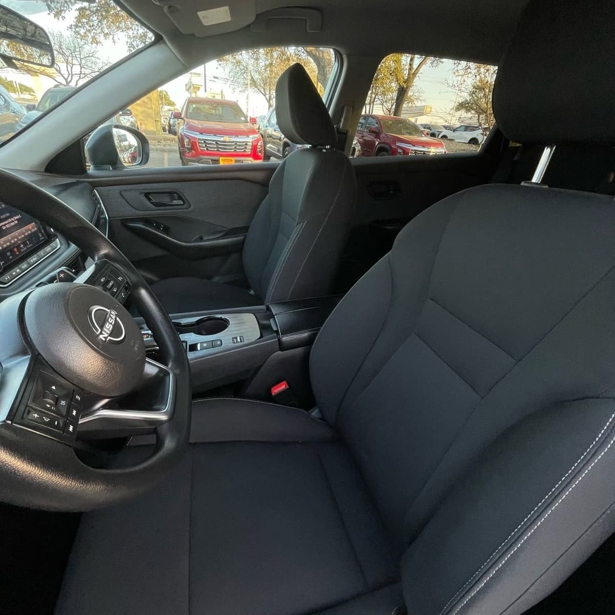 2023 Nissan Rogue - Image 20