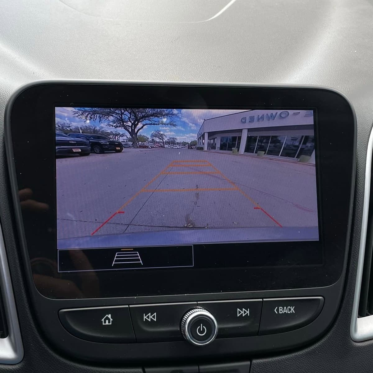 2024 Chevrolet Malibu - Image 17