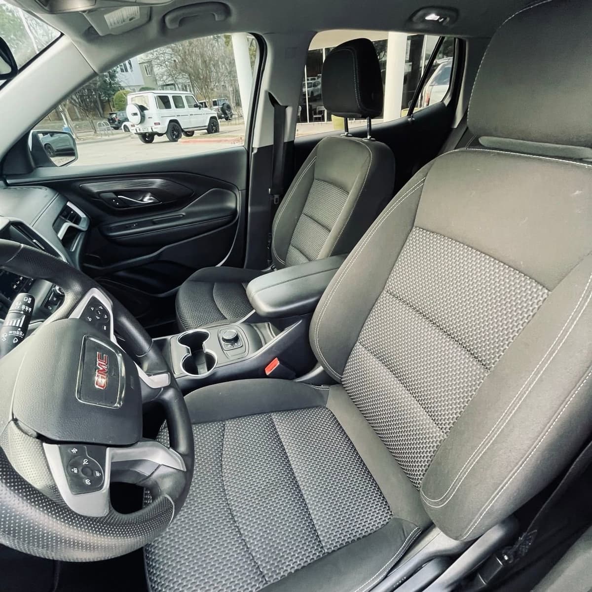 2024 GMC Terrain - Image 21