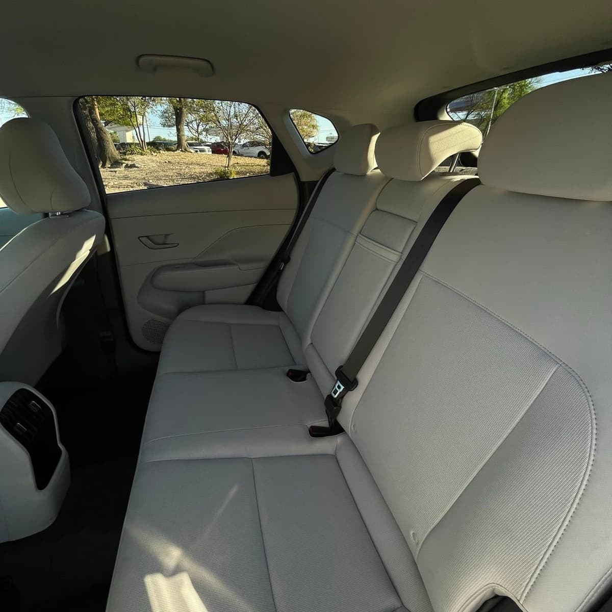 2025 Hyundai Kona - Image 22