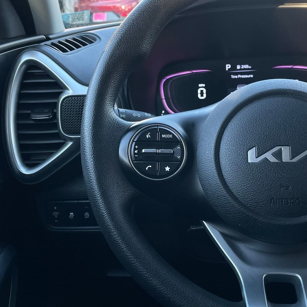 2024 Kia Soul - Image 13