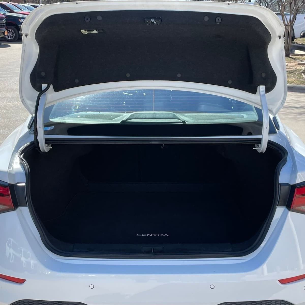 2024 Nissan Sentra - Image 26