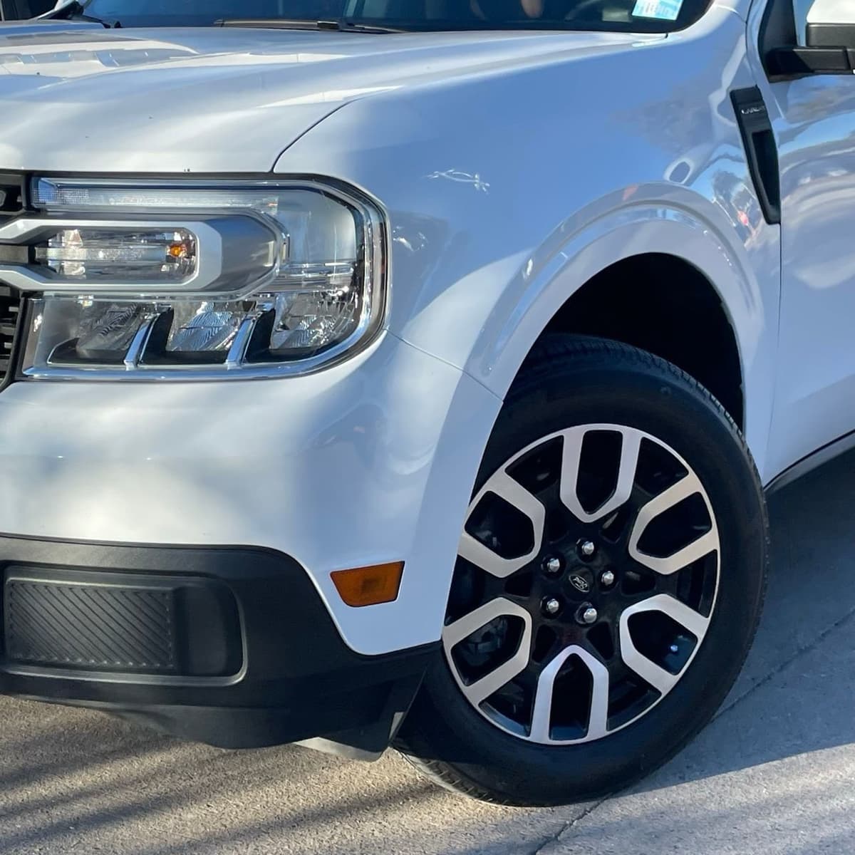 2022 Ford Maverick - Image 9