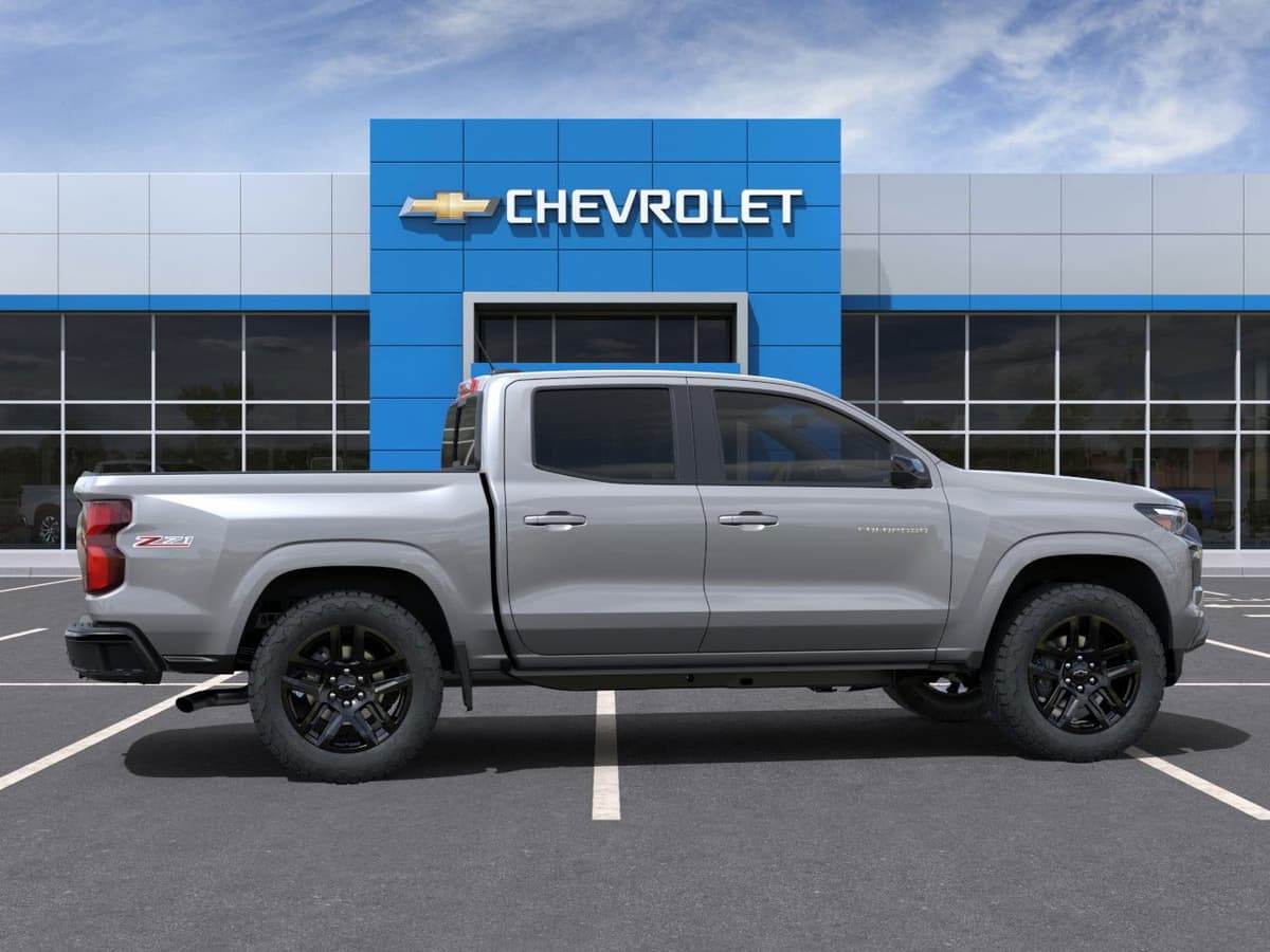 2025 Chevrolet Colorado - Image 5