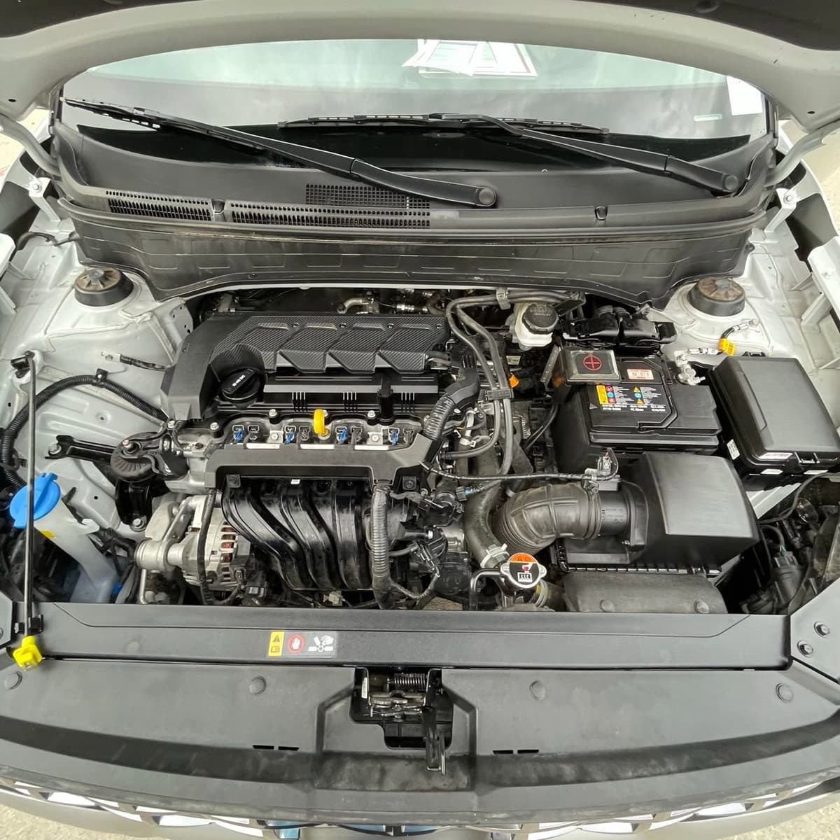 2025 Hyundai Venue - Image 25