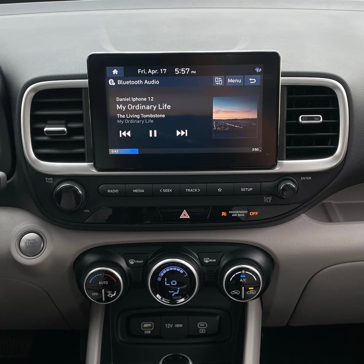 2025 Hyundai Venue - Image 17