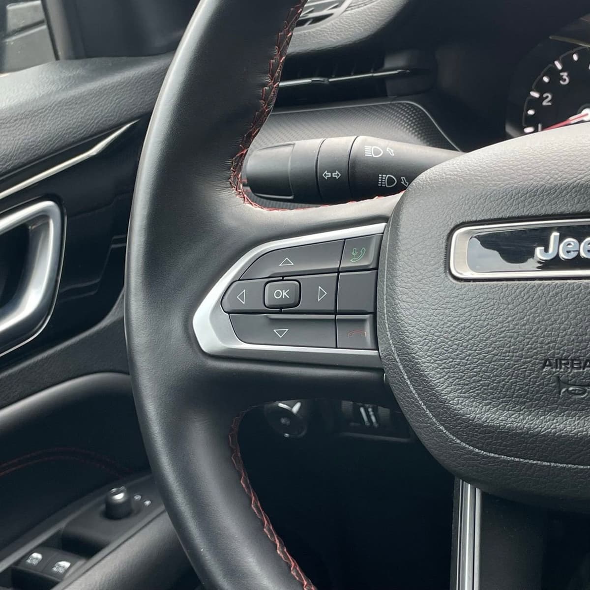 2022 Jeep Compass - Image 15