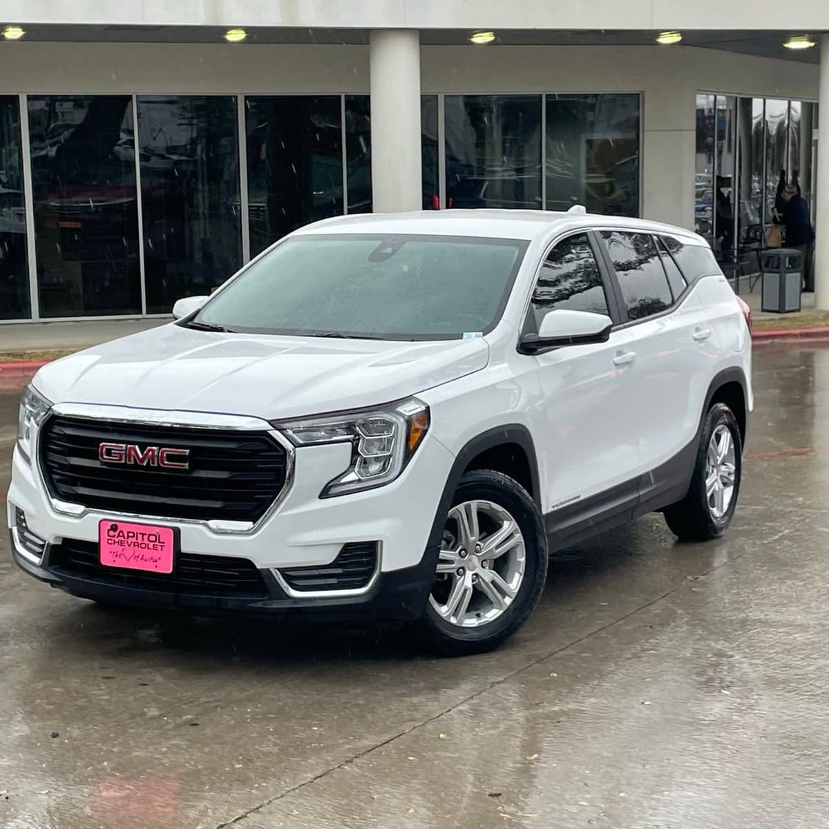 2024 GMC Terrain - Image 9