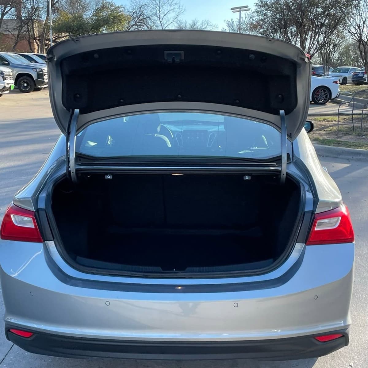 2024 Chevrolet Malibu - Image 26