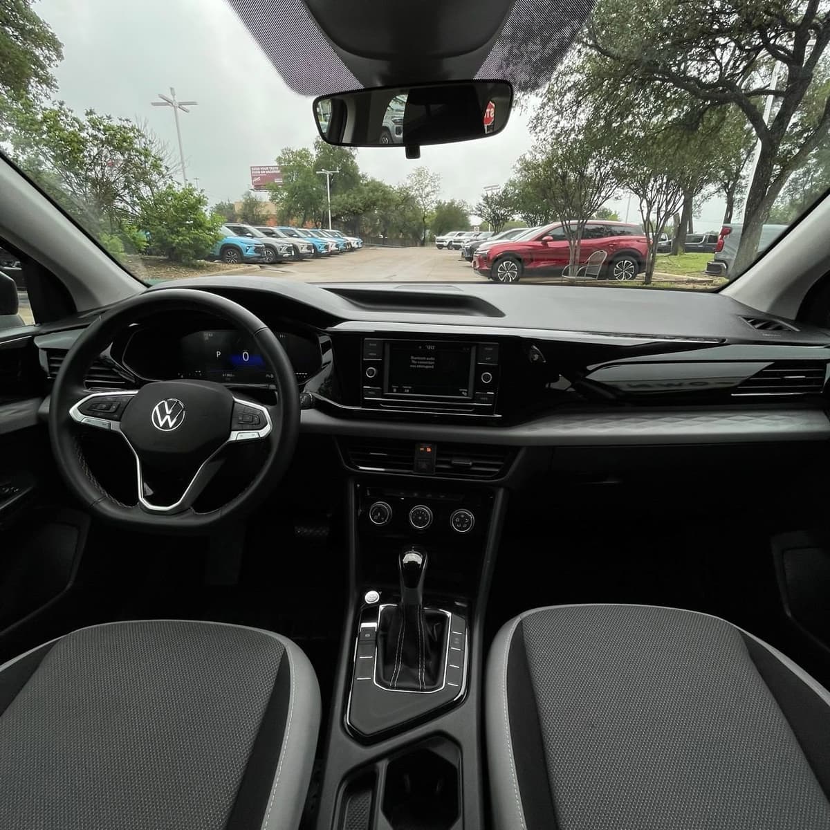 2024 Volkswagen Taos - Image 10
