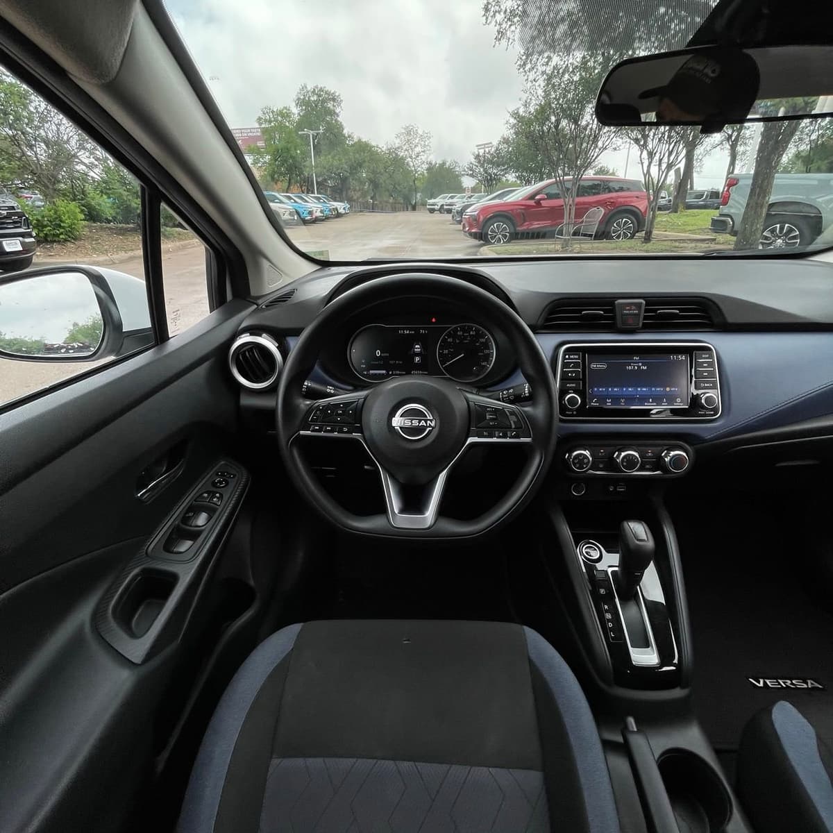 2024 Nissan Versa - Image 12
