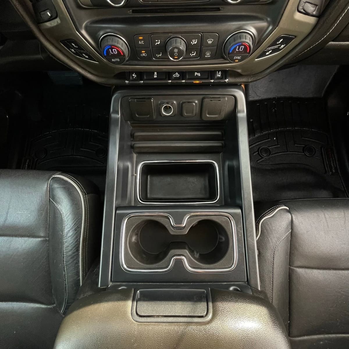 2018 Chevrolet Silverado 2500 HD - Image 19