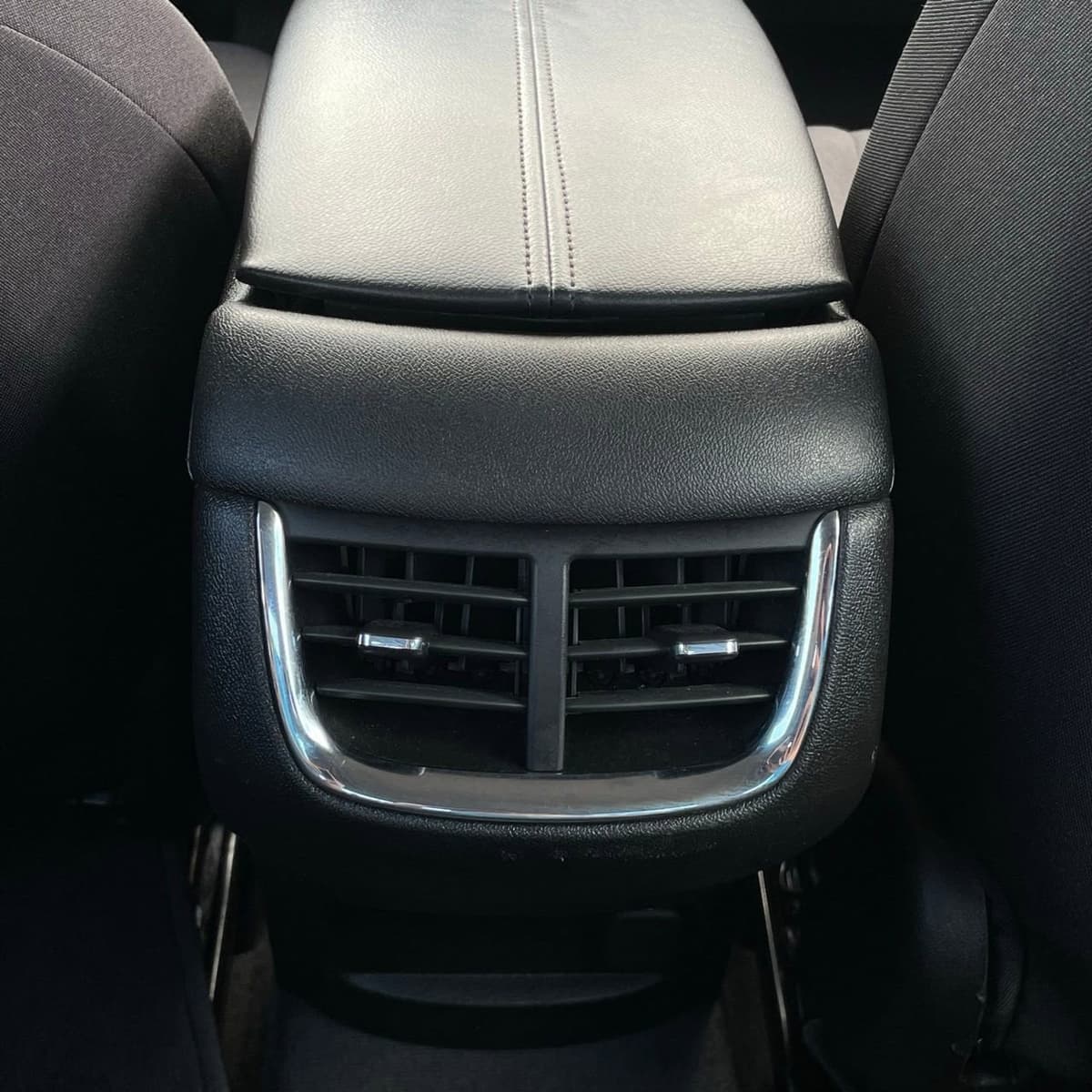 2024 Chevrolet Malibu - Image 24