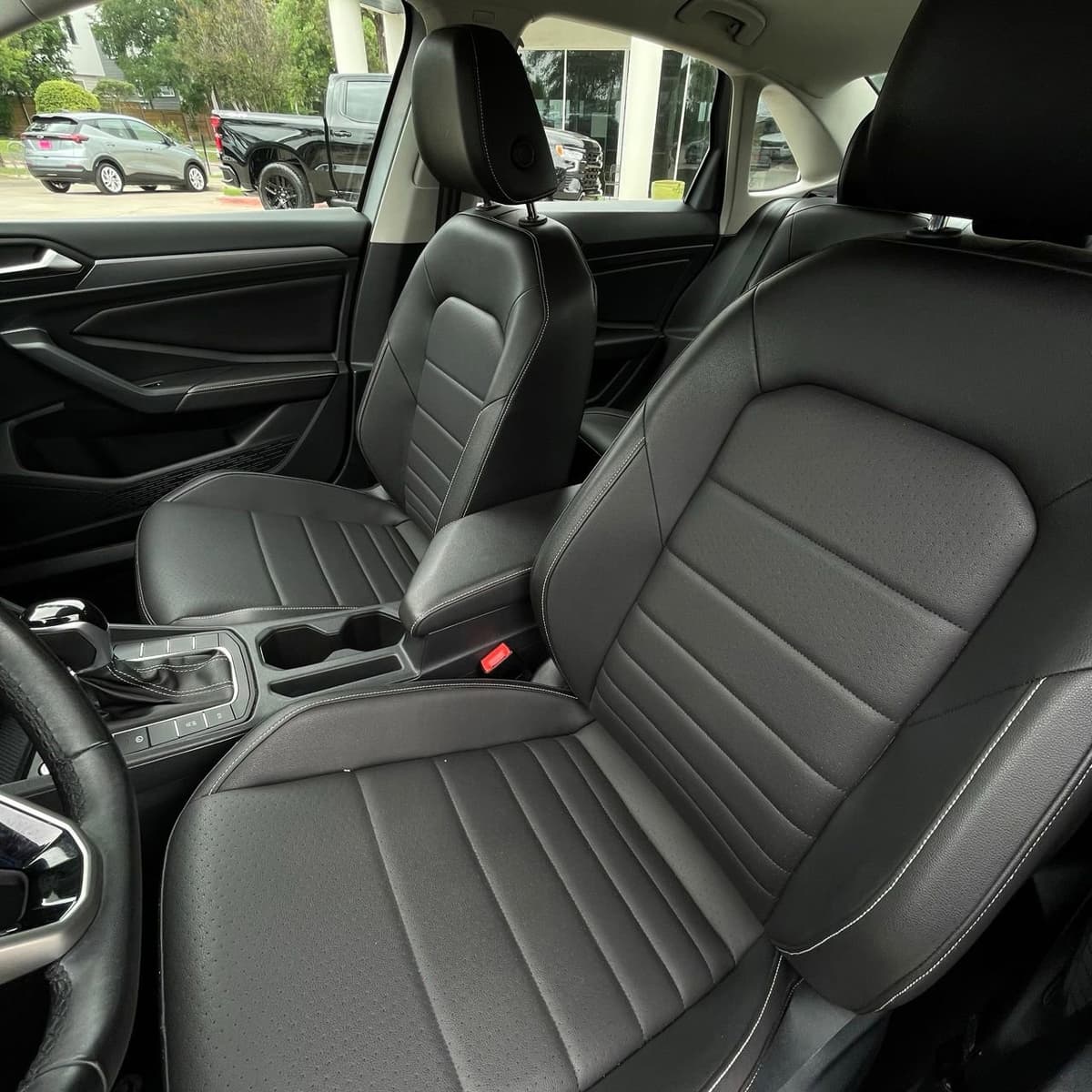 2024 Volkswagen Jetta - Image 22