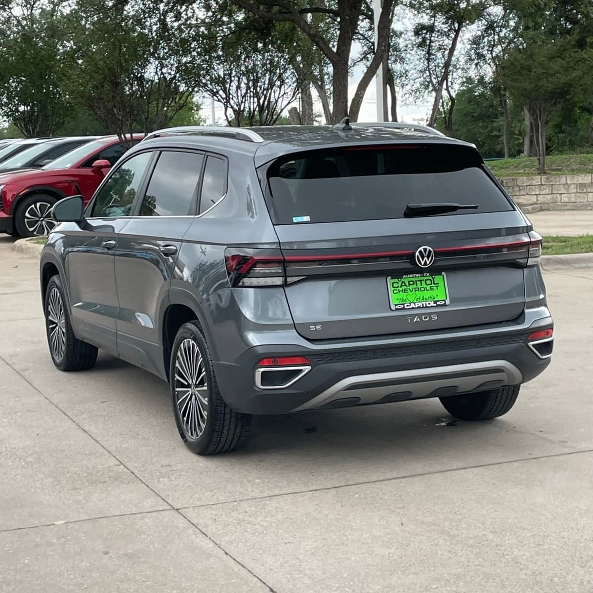 2025 Volkswagen Taos - Image 4