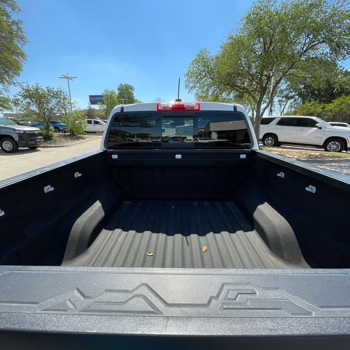 2023 Chevrolet Colorado - Image 26