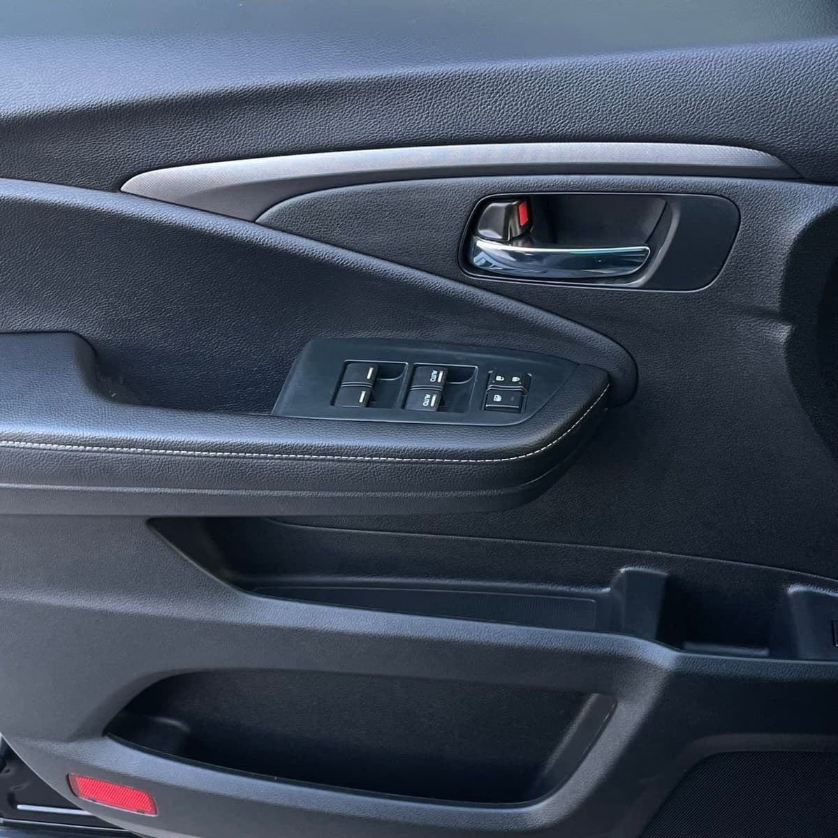 2023 Honda Ridgeline - Image 21