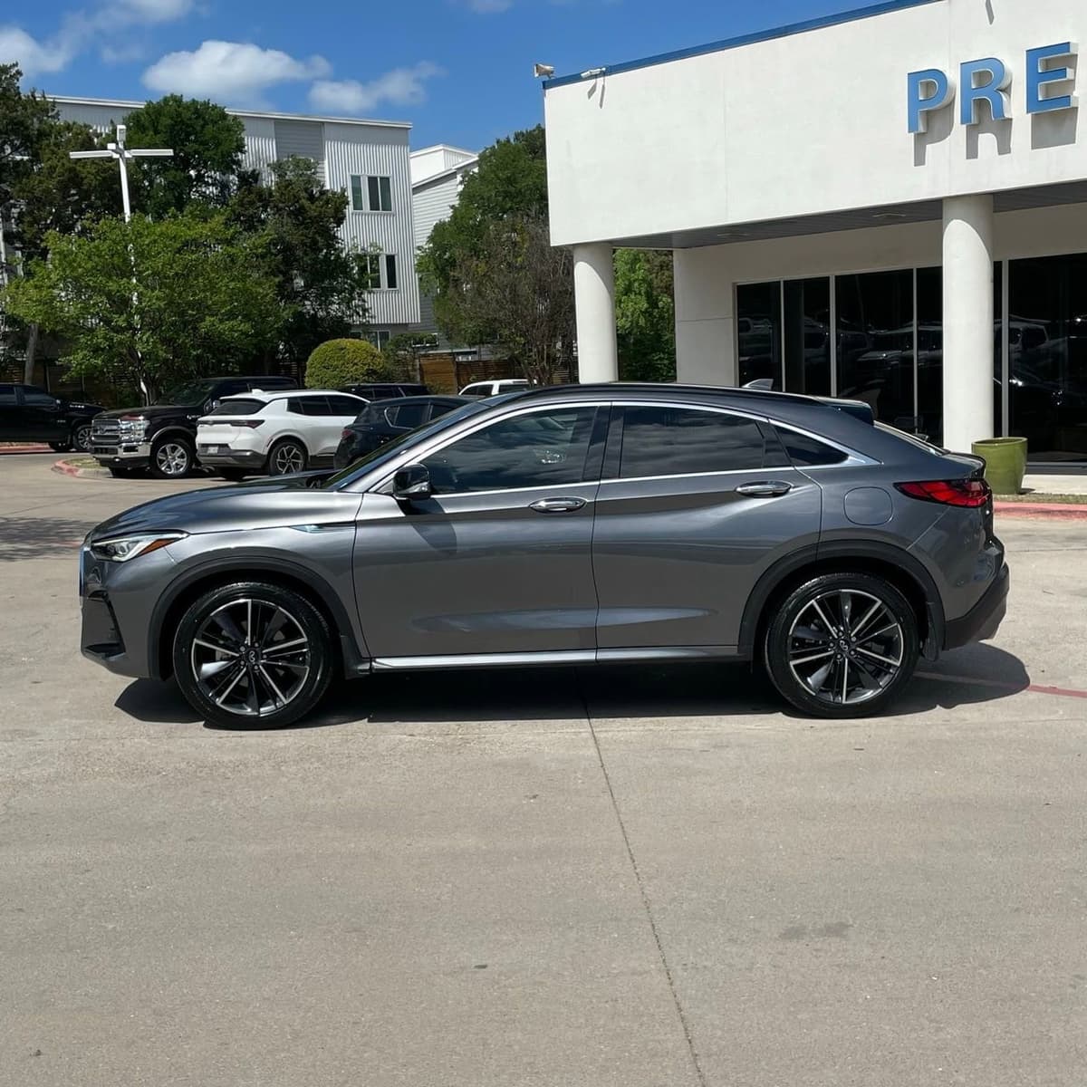 2023 INFINITI QX55 - Image 3