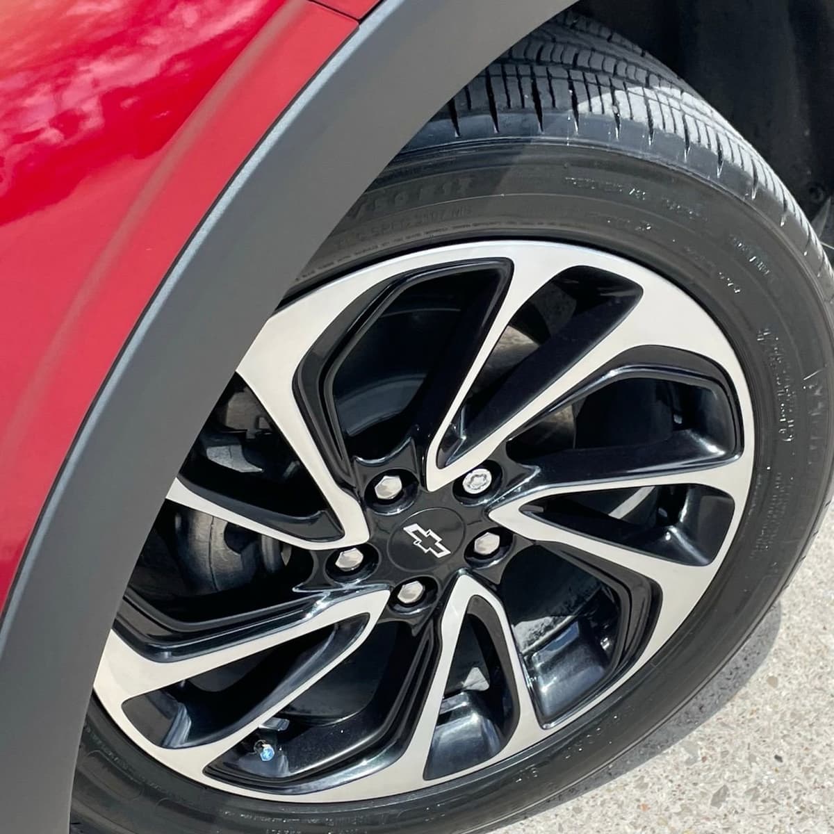 2023 Chevrolet Bolt EUV - Image 8