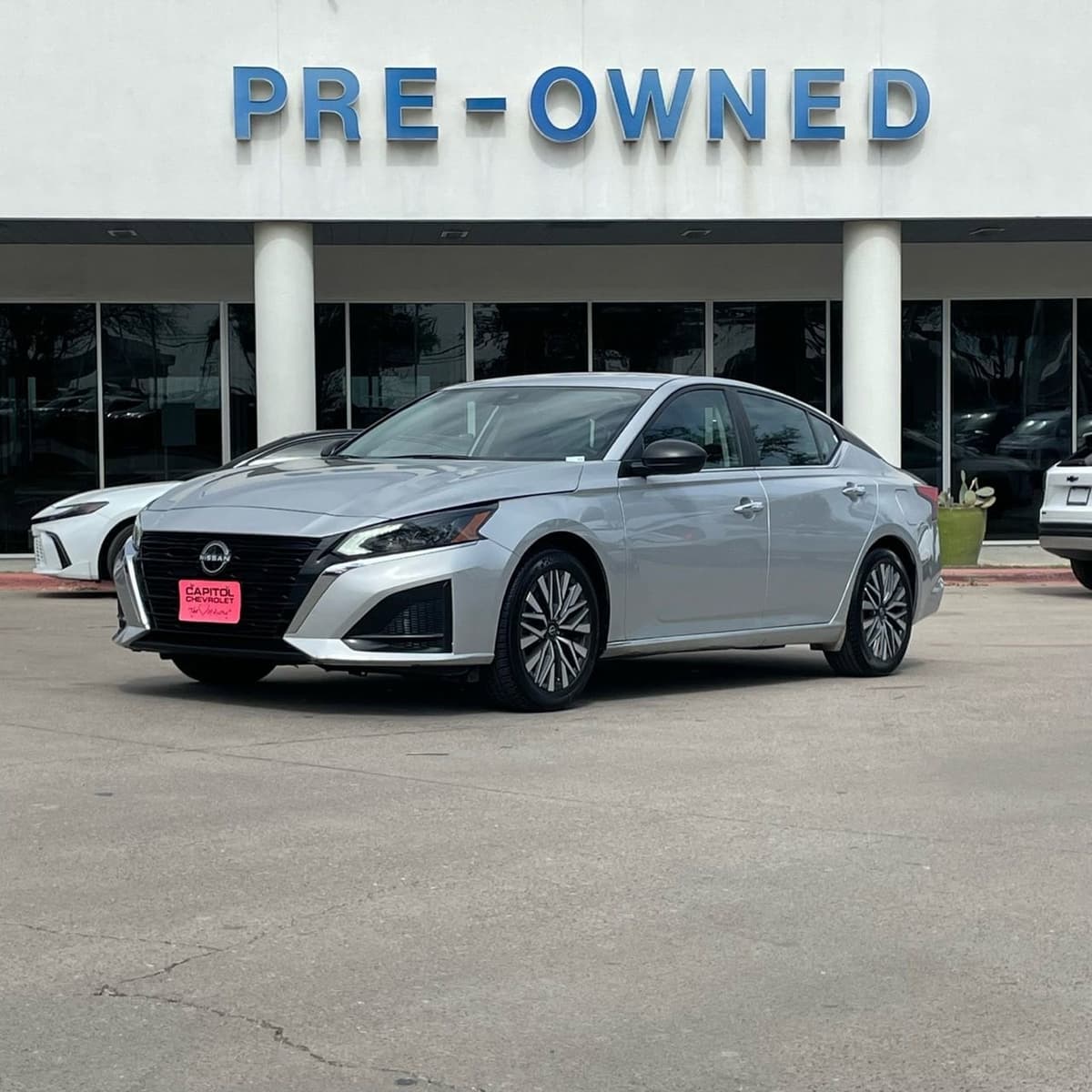 2024 Nissan Altima - Image 2