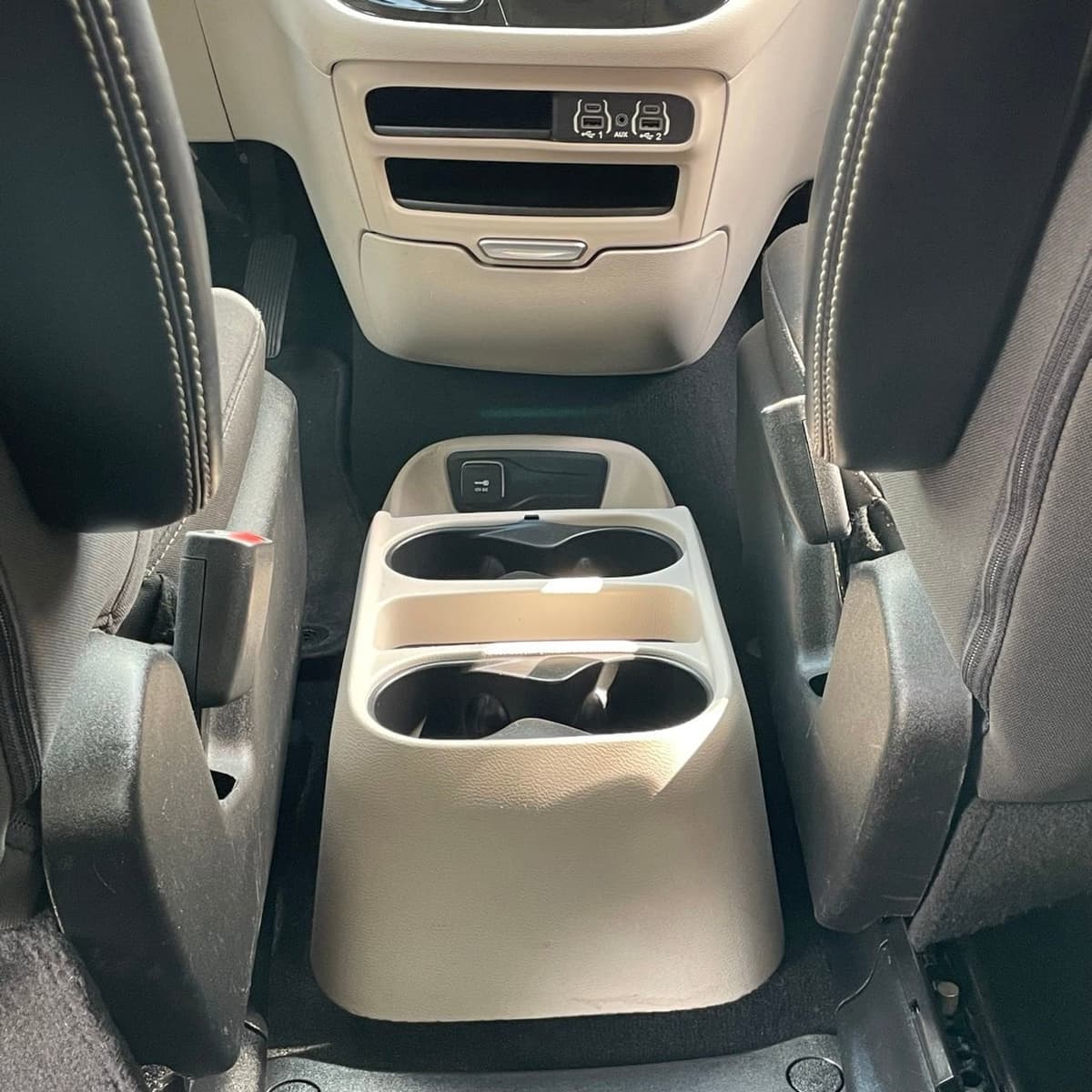 2023 Chrysler Voyager - Image 23