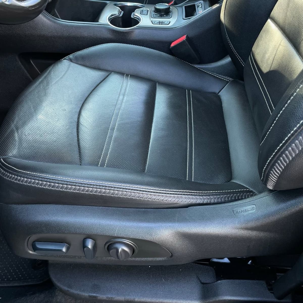 2022 GMC Terrain - Image 23