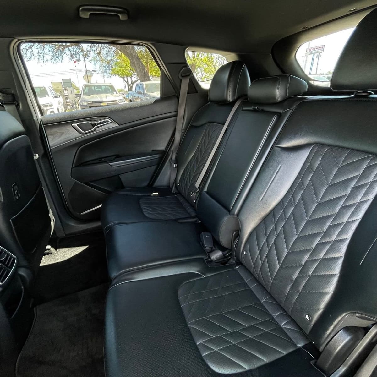 2024 Kia Sportage - Image 24