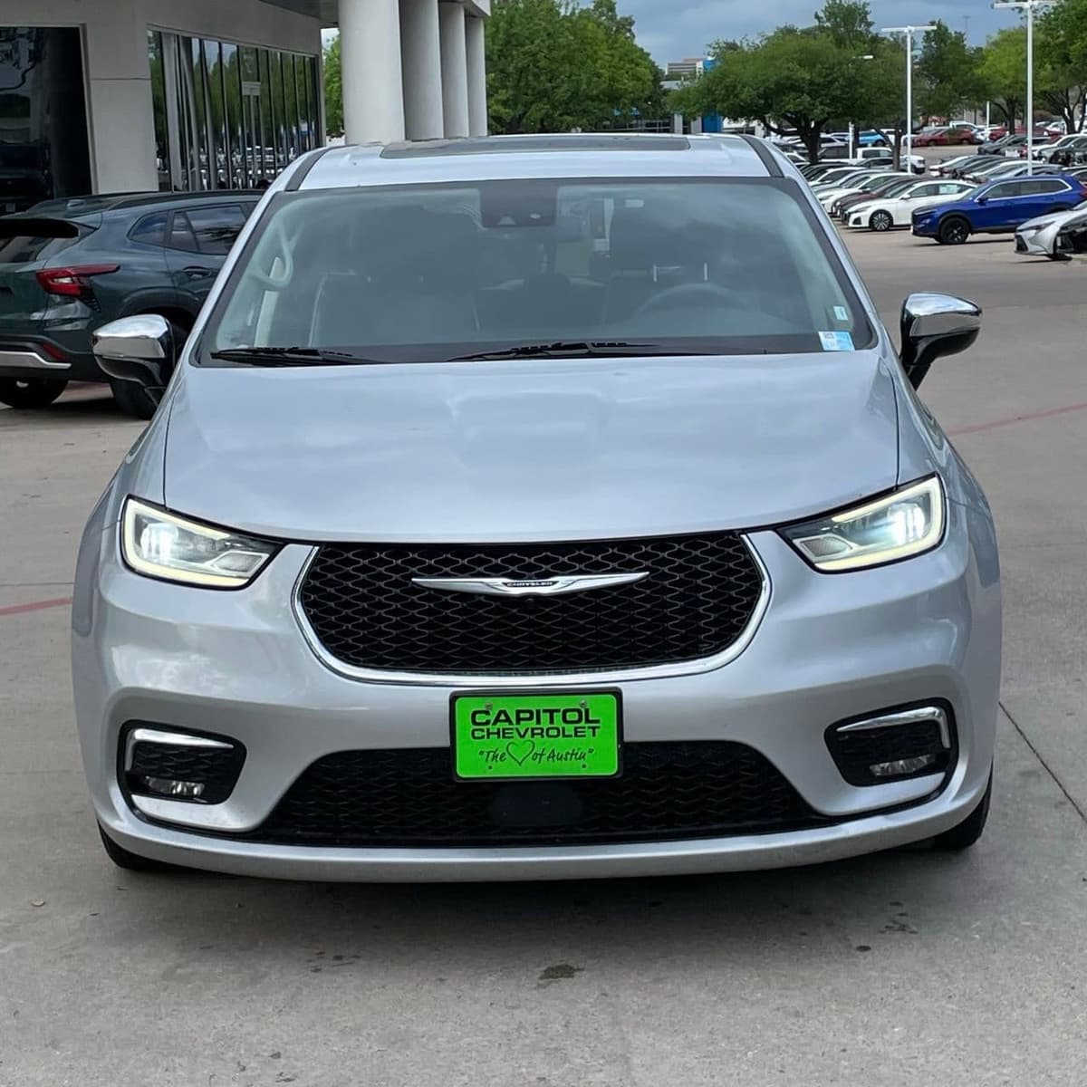 2023 Chrysler Pacifica - Image 6
