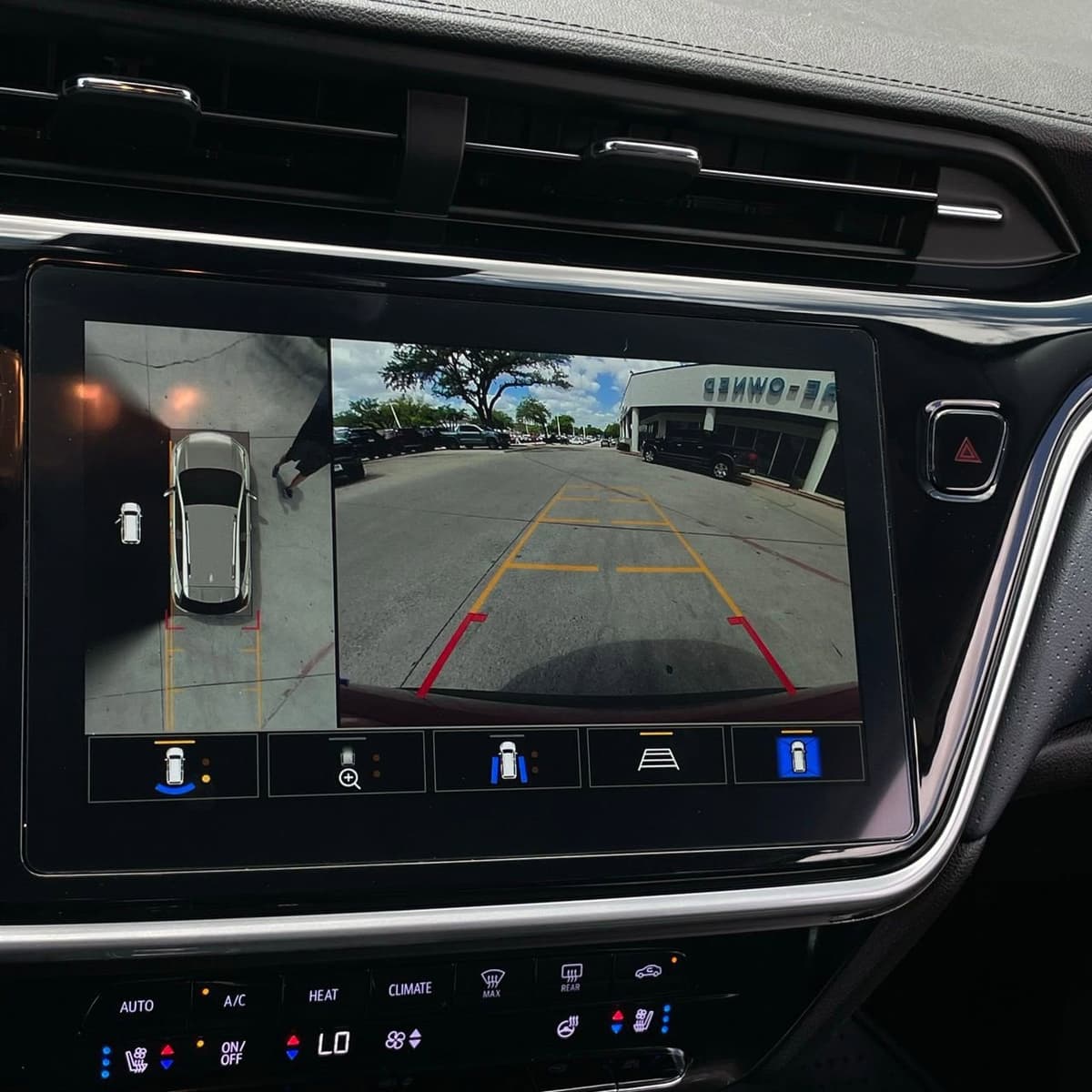 2023 Chevrolet Bolt EUV - Image 18