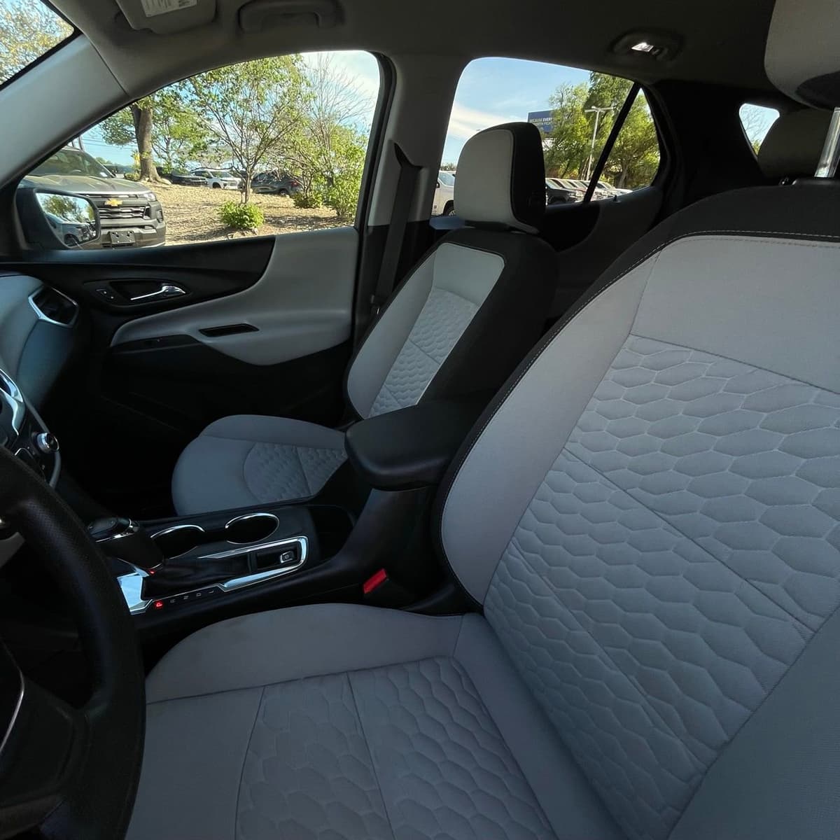 2021 Chevrolet Equinox - Image 21