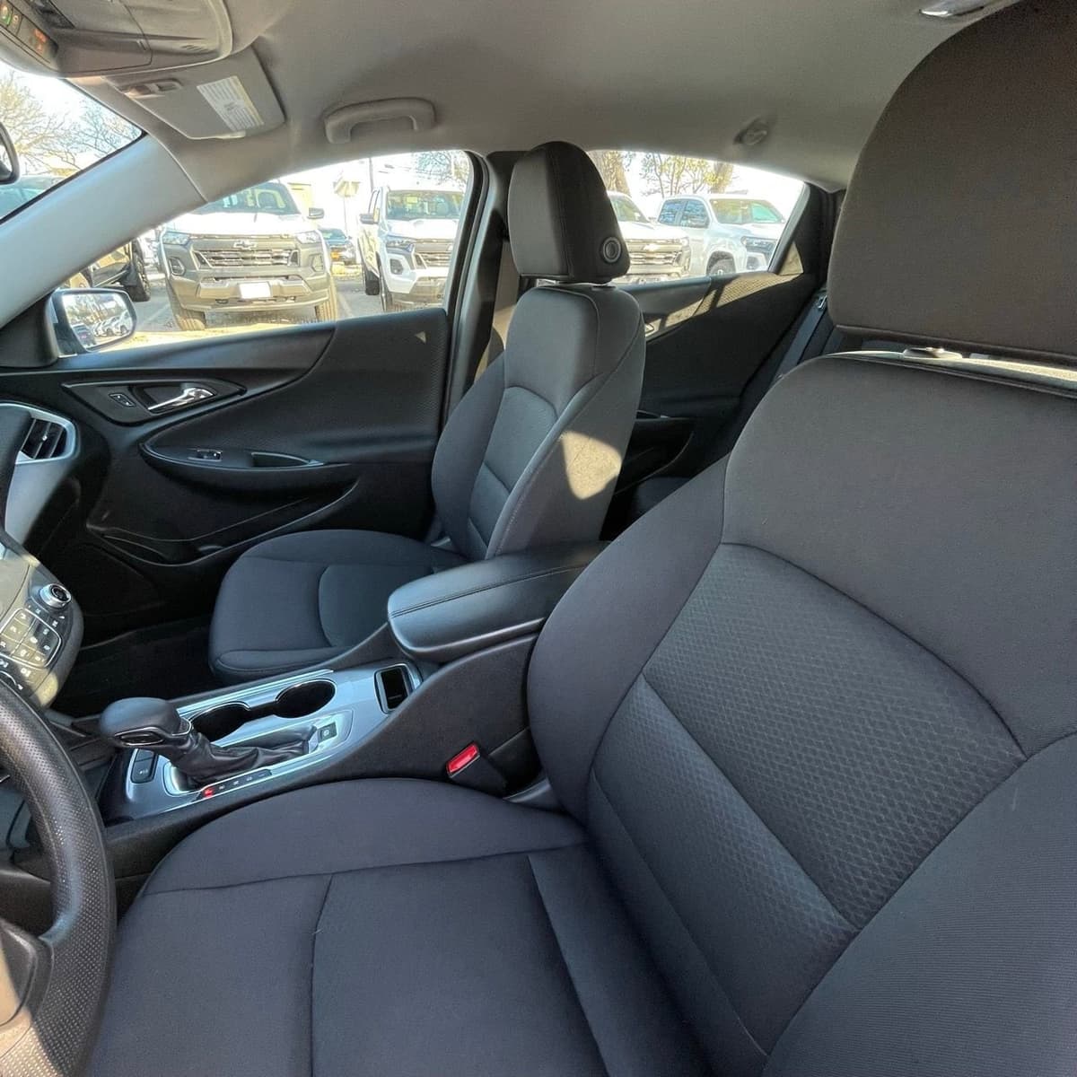 2024 Chevrolet Malibu - Image 22