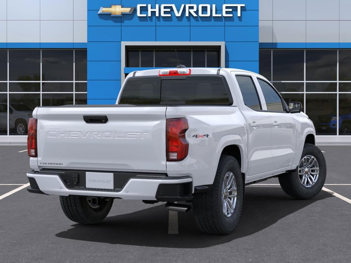 2025 Chevrolet Colorado - Image 4